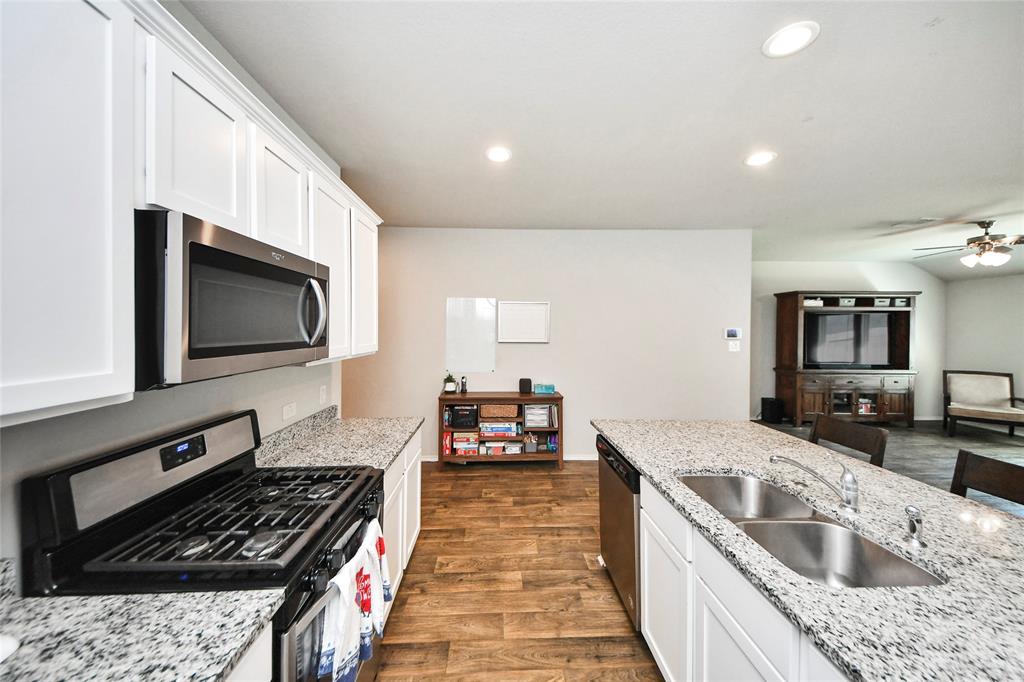 14133 Sharktooth Hill Lane, Conroe, Texas image 7