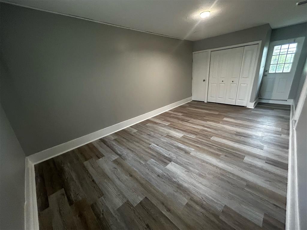 10859 Fairland Drive, Houston, Texas image 4