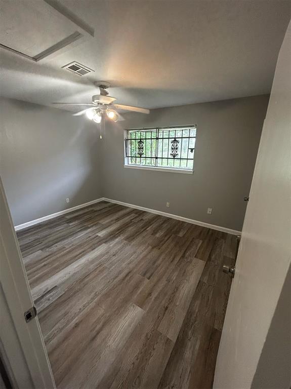 10859 Fairland Drive, Houston, Texas image 8