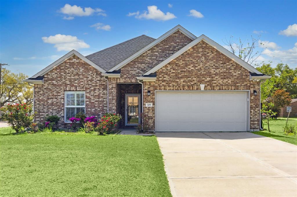 709 8th Avenue, Texas City, Texas image 1