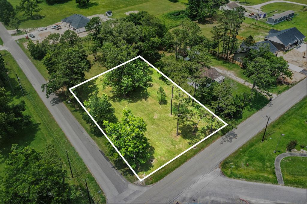 268 Davis Bend Road, Alvin, Texas image 2
