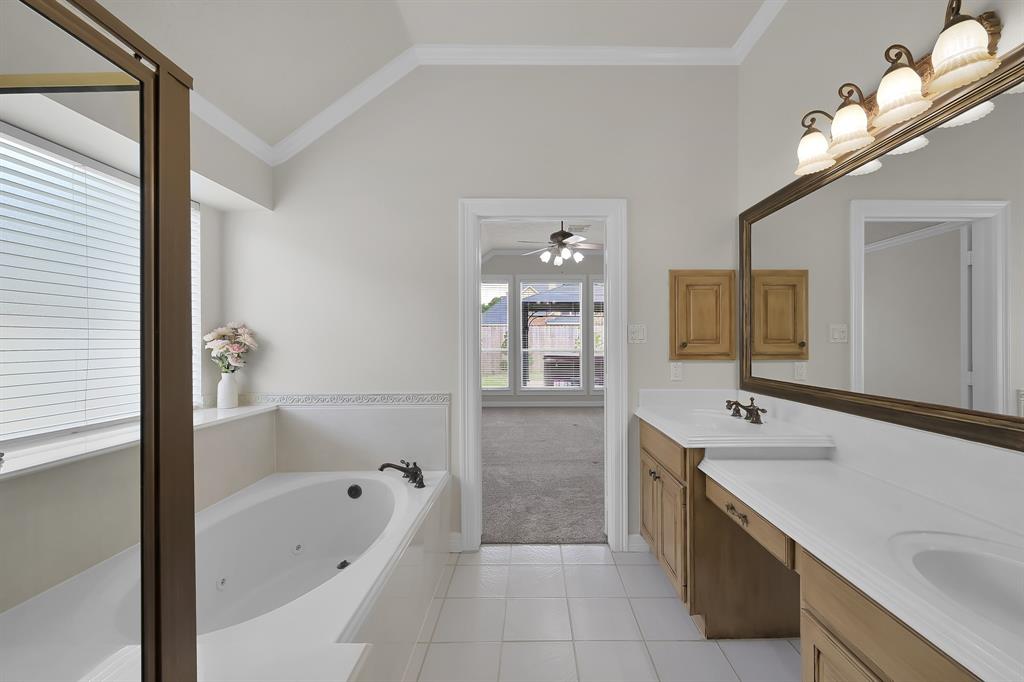5714 Logan Park Drive, Spring, Texas image 25