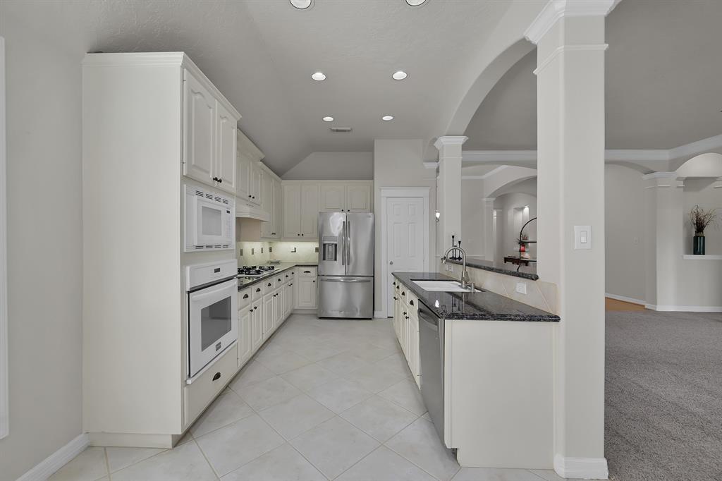 5714 Logan Park Drive, Spring, Texas image 18