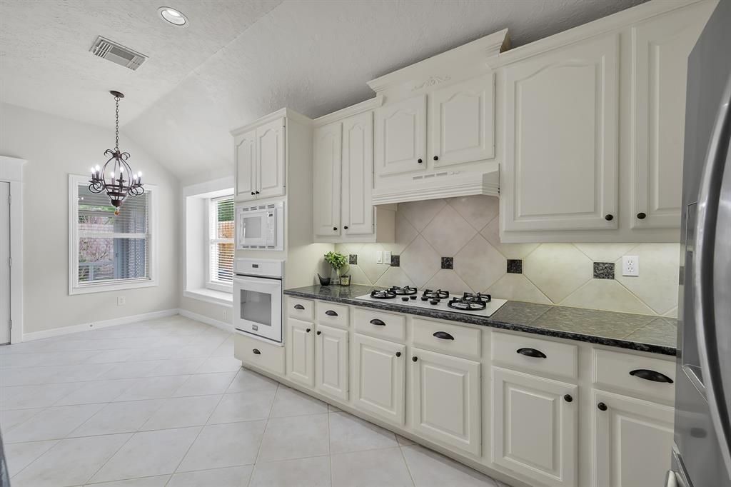 5714 Logan Park Drive, Spring, Texas image 15
