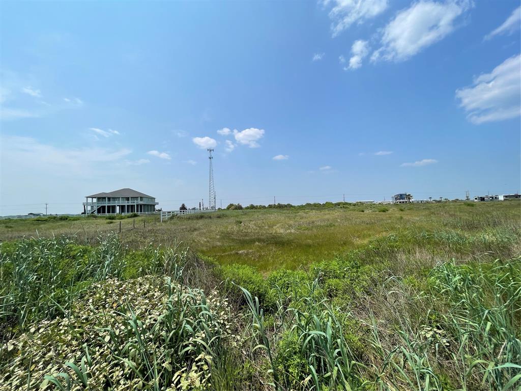 672 Hwy 87, Gilchrist, Texas image 12