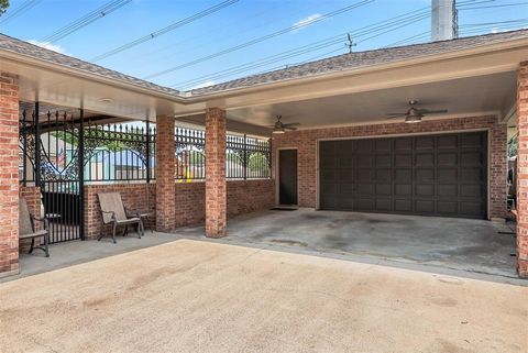 A home in Deer Park