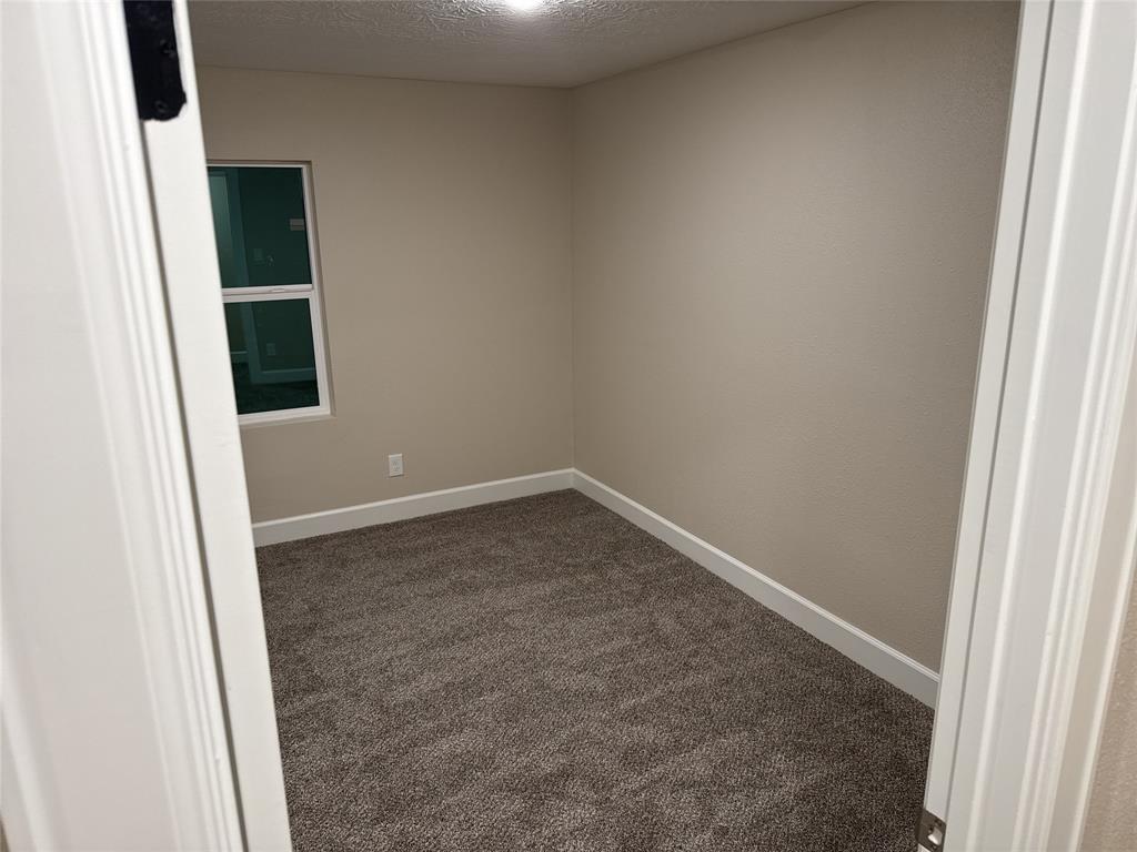 211 S Cleveland Avenue, Cleveland, Texas image 12