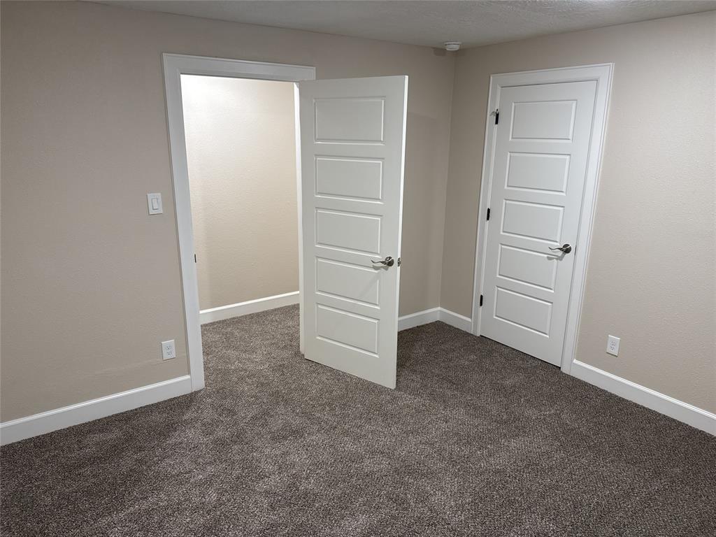 211 S Cleveland Avenue, Cleveland, Texas image 11