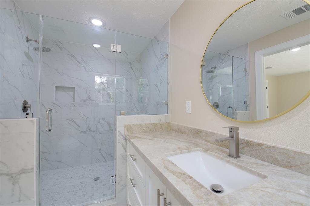 211 S Cleveland Avenue, Cleveland, Texas image 16