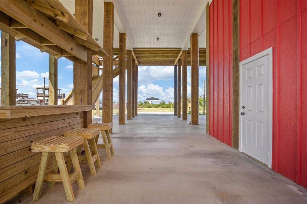 1103 Mabry Street, Gilchrist, Texas image 9