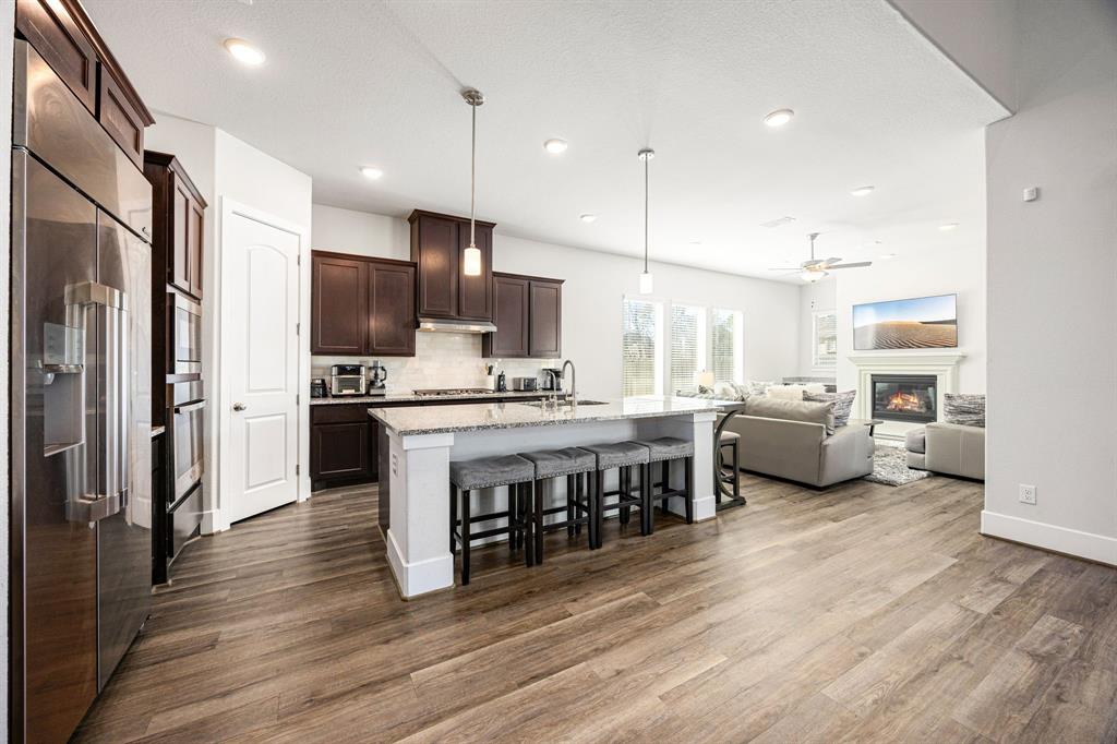 1726 Yellow Iris Trail, Richmond, Texas image 8