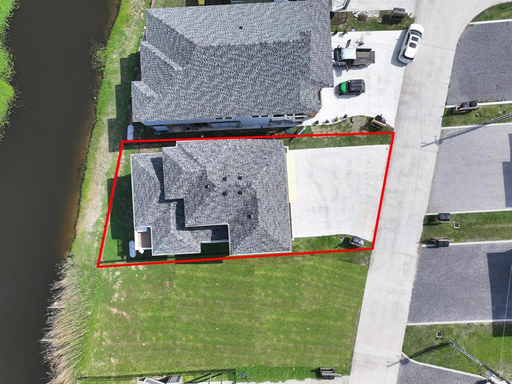 1983 Royalville Court, Crystal Beach, Texas image 6