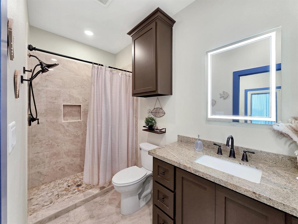 1983 Royalville Court, Crystal Beach, Texas image 30