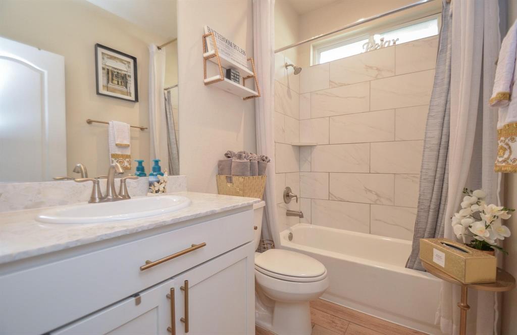 10809 Mendel Terrace Drive, Rosharon, Texas image 13