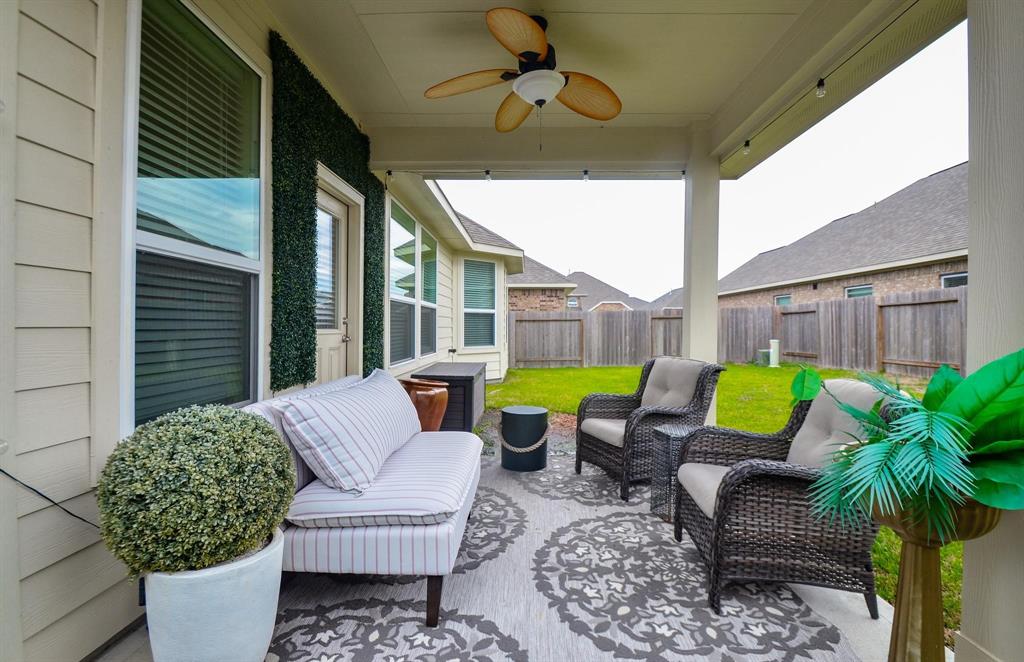 10809 Mendel Terrace Drive, Rosharon, Texas image 16