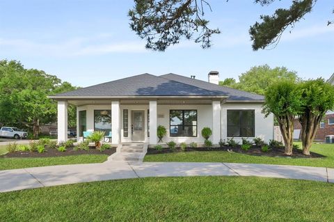 9834 E Shore Drive Willis TX 77318