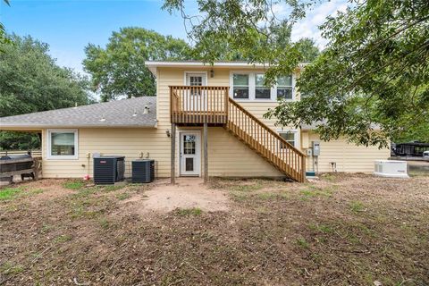 Single Family Residence in Hempstead TX 19023 Frey Road 37.jpg