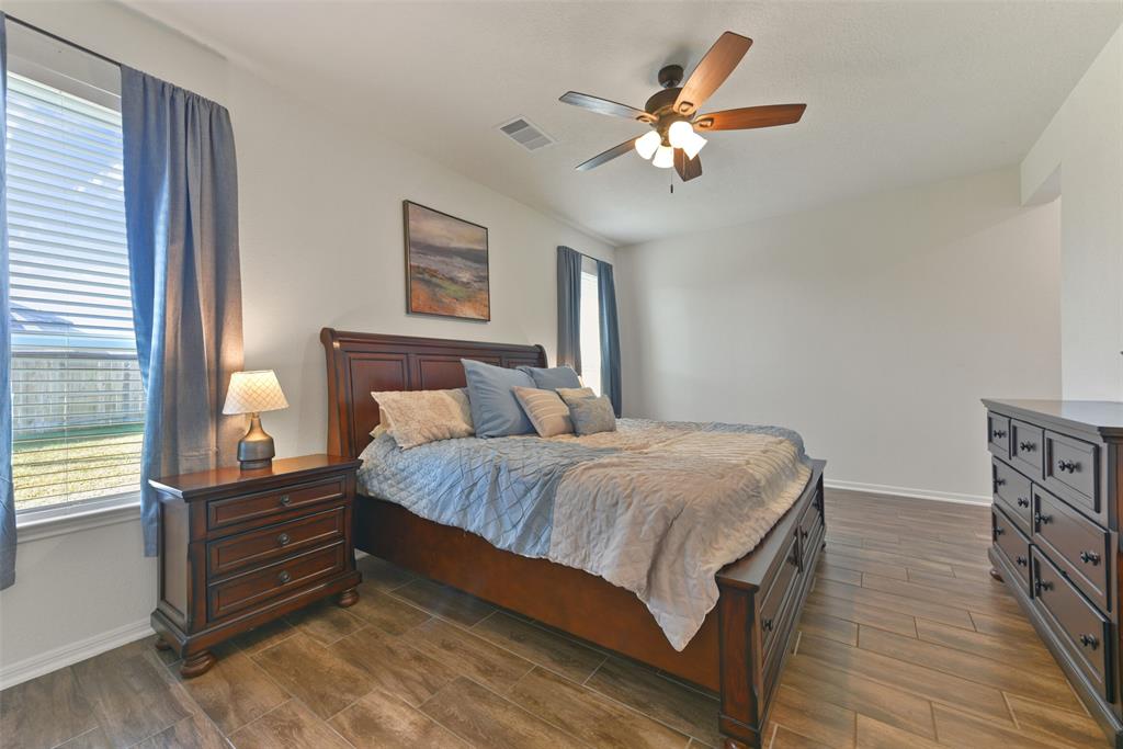 10514 Sherwin Pass Drive, Rosharon, Texas image 14