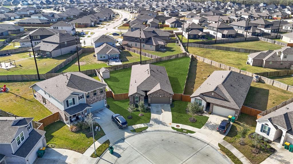 10514 Sherwin Pass Drive, Rosharon, Texas image 32