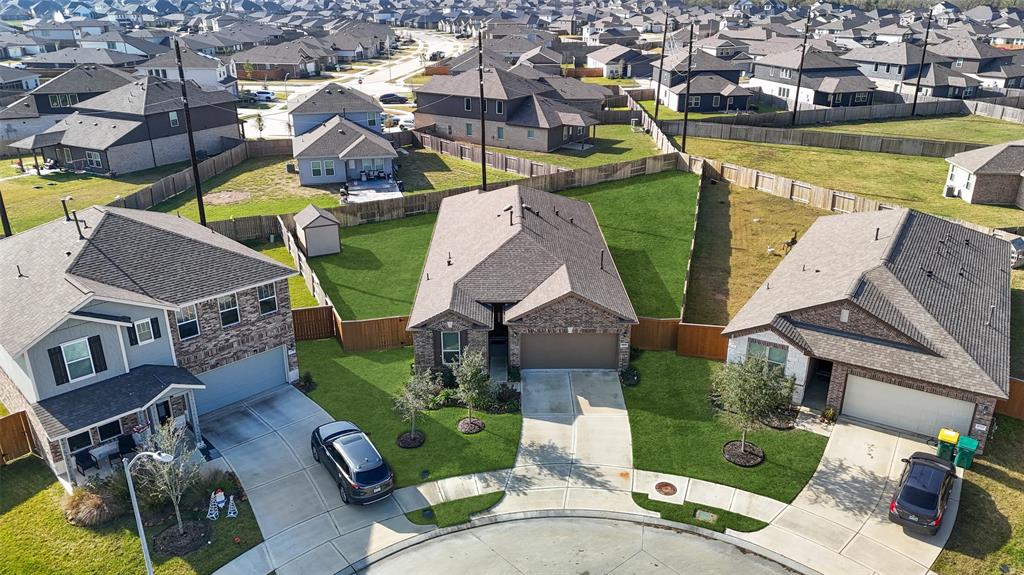 10514 Sherwin Pass Drive, Rosharon, Texas image 36