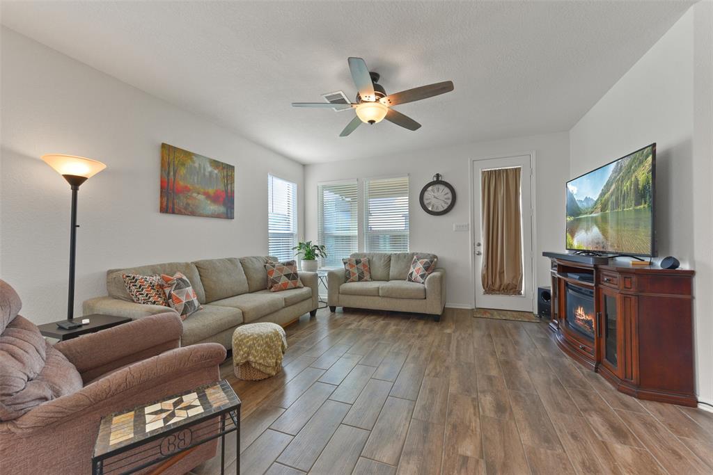 10514 Sherwin Pass Drive, Rosharon, Texas image 5