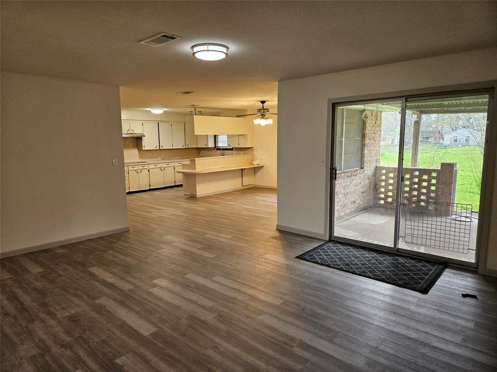 2605 B F Terry Boulevard, Rosenberg, Texas image 6