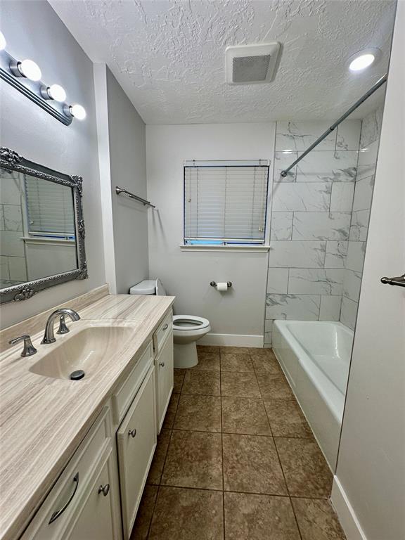 11807 Monticeto Lane, Meadows Place, Texas image 11