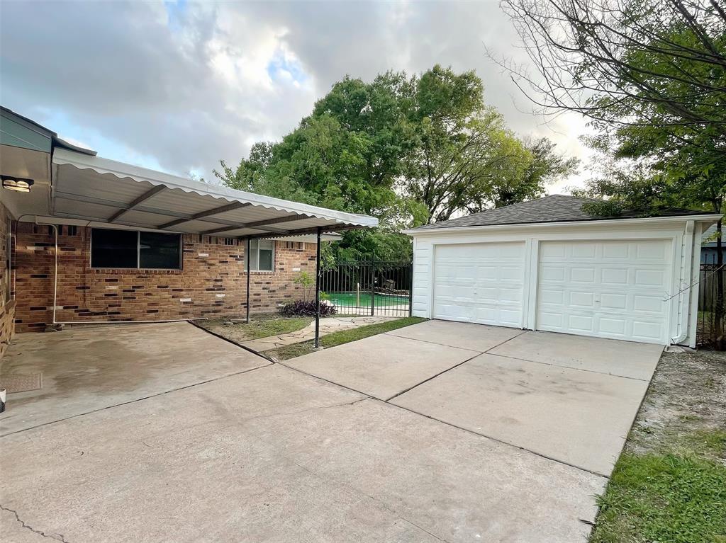 11807 Monticeto Lane, Meadows Place, Texas image 12