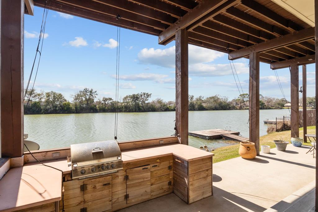 1133 E Meyer Road, Seabrook, Texas image 31
