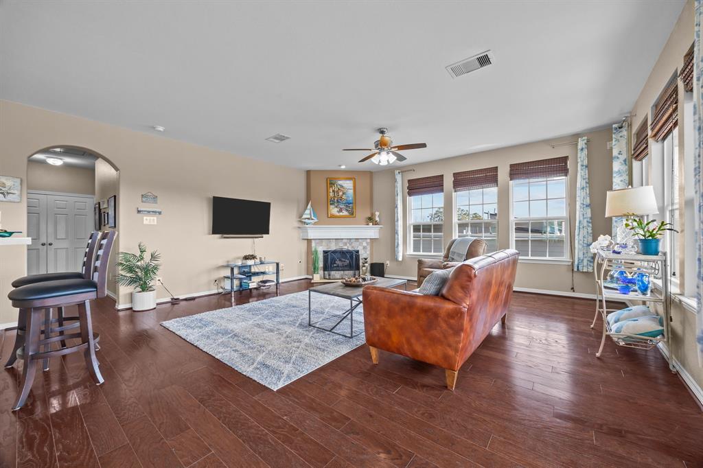 1133 E Meyer Road, Seabrook, Texas image 6