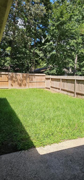 22 W Broken Oak Court