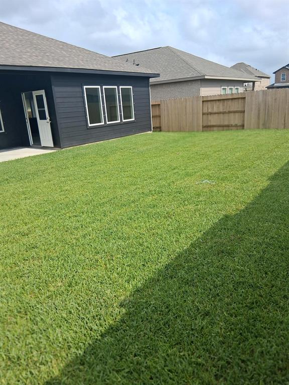 3611 Cardinal Pointe Drive, Angleton, Texas image 37