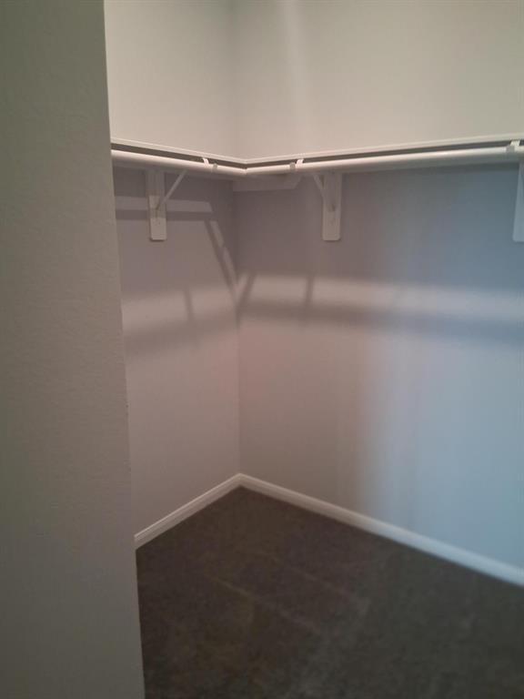 3611 Cardinal Pointe Drive, Angleton, Texas image 18