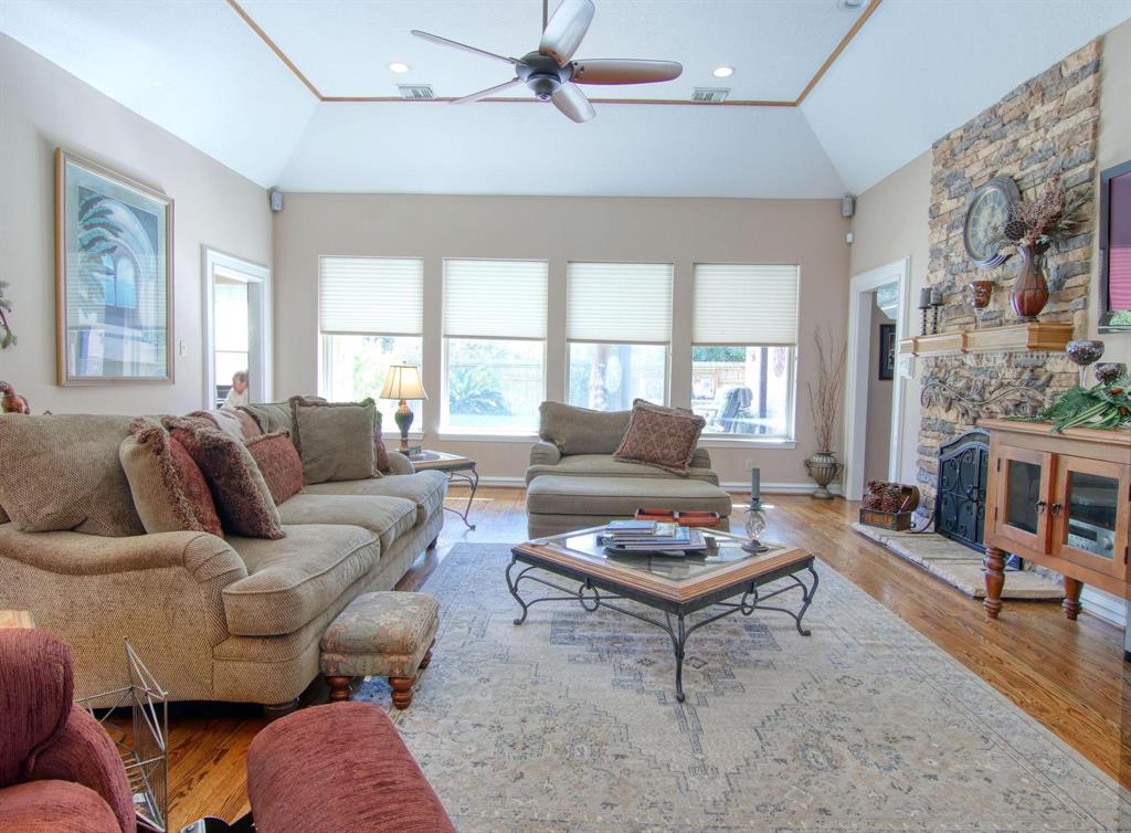 423 Pine Edge Drive
