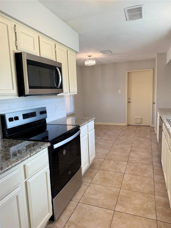 16715 Frigate Drive, Friendswood, Texas image 10