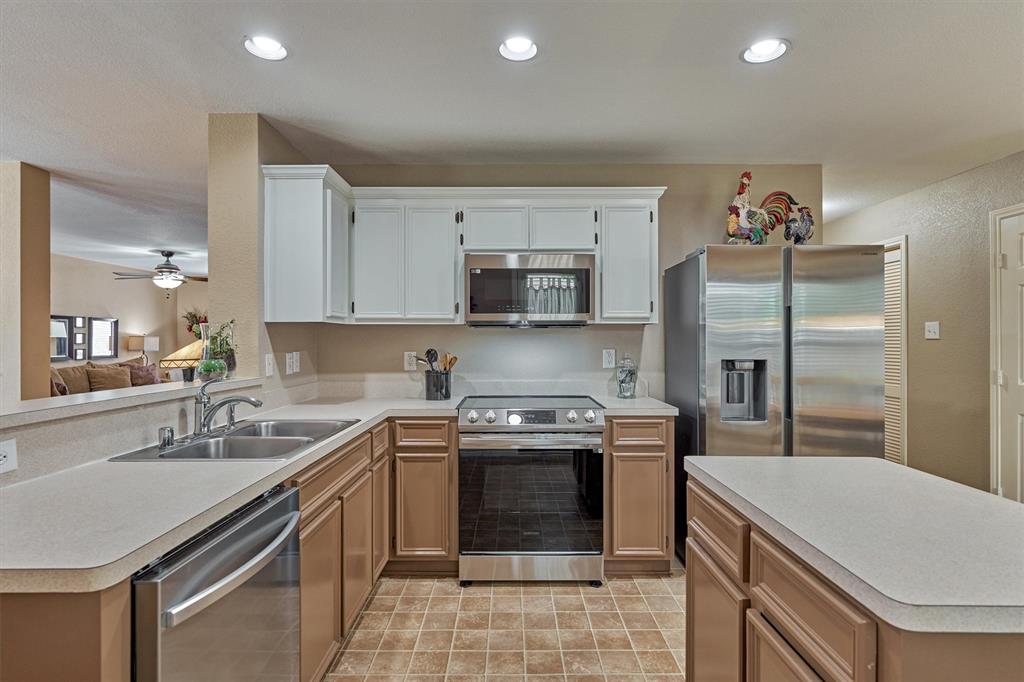 28302 Sandy Fields Circle, Spring, Texas image 15