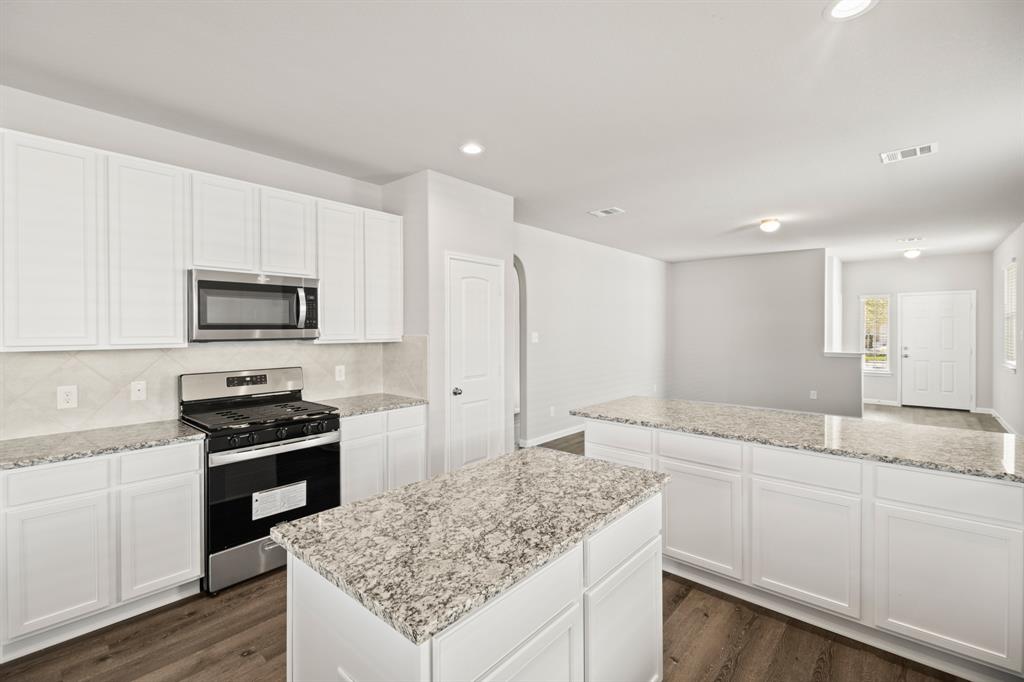 2347 East Chunk Drive, Conroe, Texas image 10