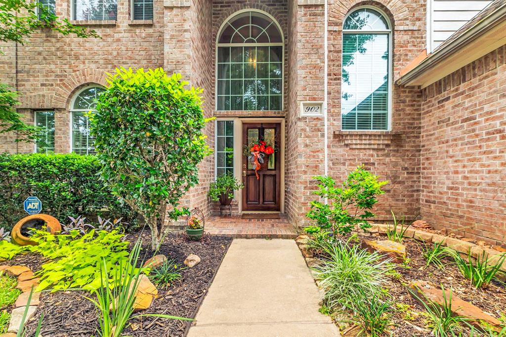902 Arbor Pine