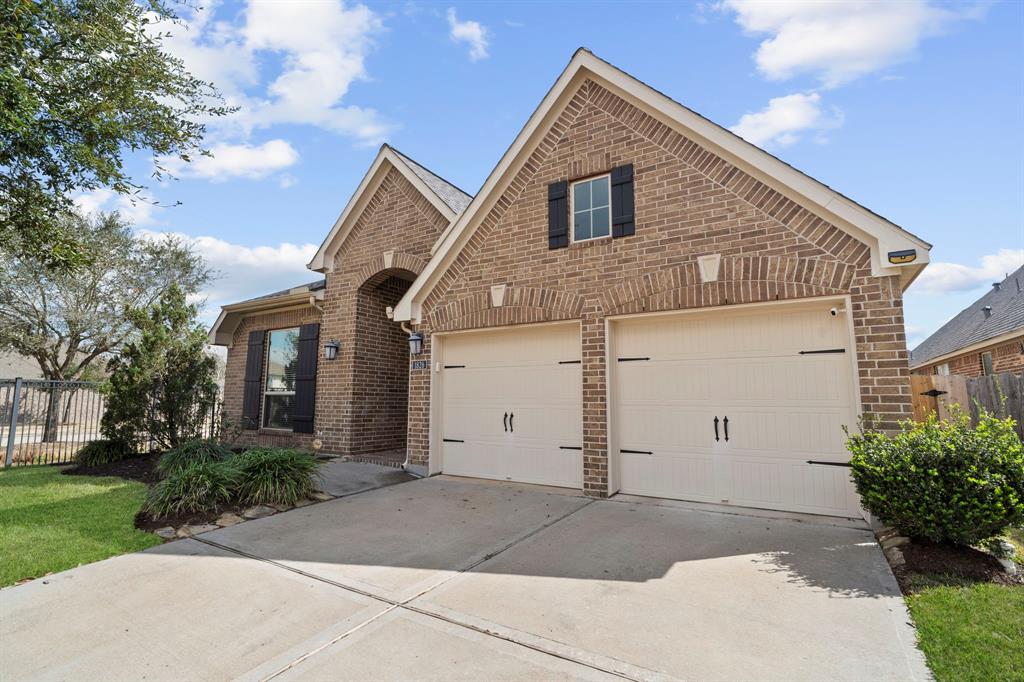 1826 Matthew Glen Lane, Richmond, Texas image 3