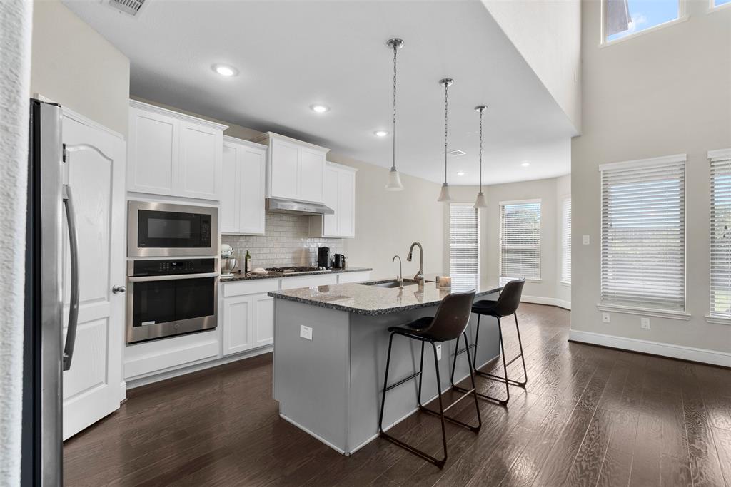 4314 Lemon Lily Lane