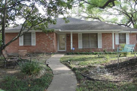 Single Family Residence in Houston TX 4701 Waycross Drive.jpg