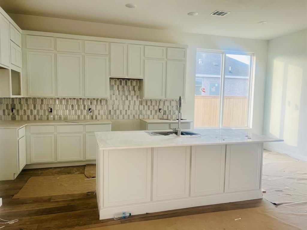 11110 Swamp Edge Lane, Cypress, Connecticut image 2