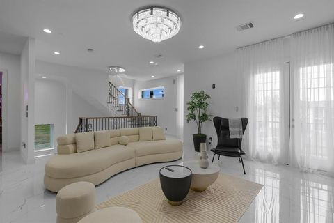 Photo of 6415 Bowling Green Street, Houston, TX 77021 (MLS # 10949856)