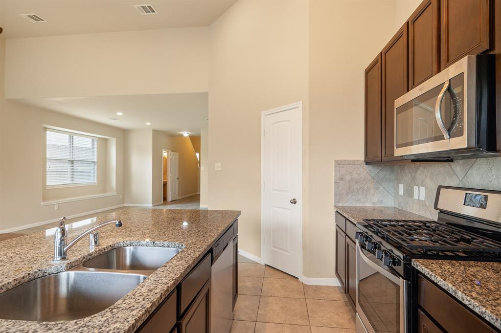 3530 Vivaldi Drive, Katy, Texas image 8
