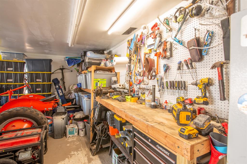 Conroe, Texas 77304, United States, 2 Bedrooms Bedrooms, ,1 BathroomBathrooms,Residential,Pending,37309