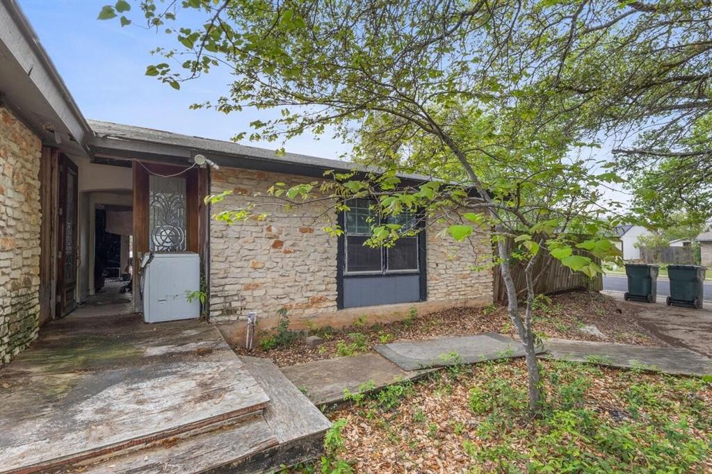 427 Arrow Head, Round Rock, Texas image 5