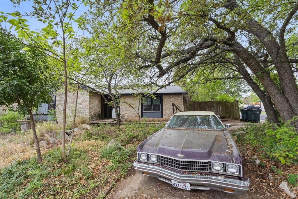 427 Arrow Head, Round Rock, Texas image 2