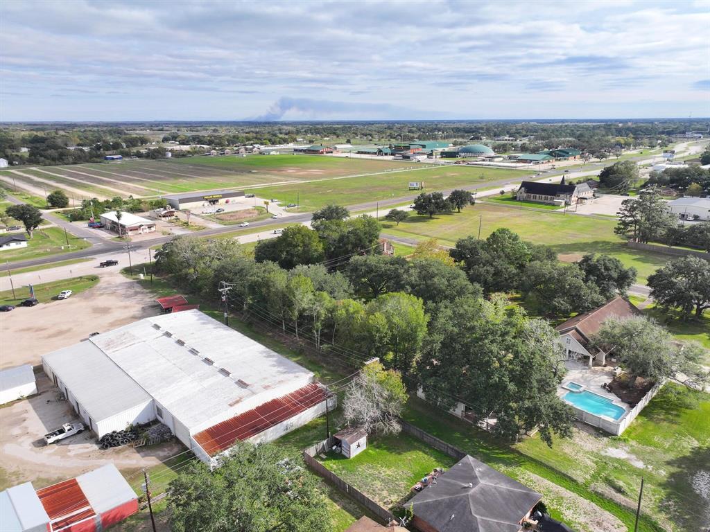 112 Mcbride Street, Winnie, Texas image 6