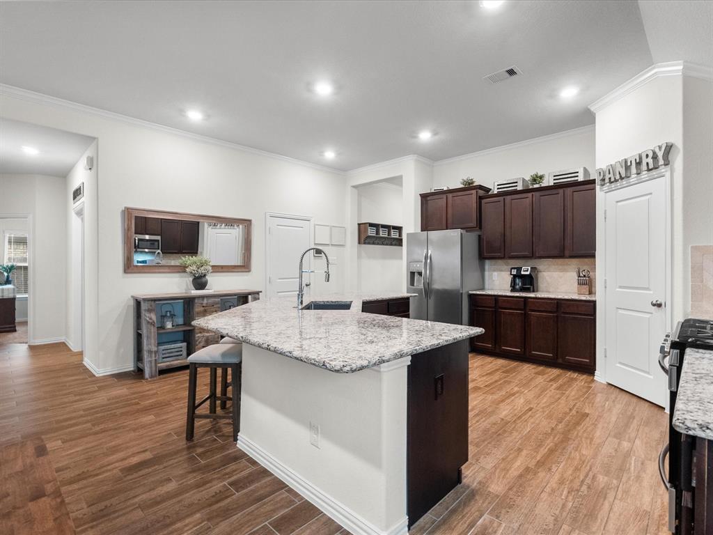 2925 Millstream Court, Dickinson, Texas image 13