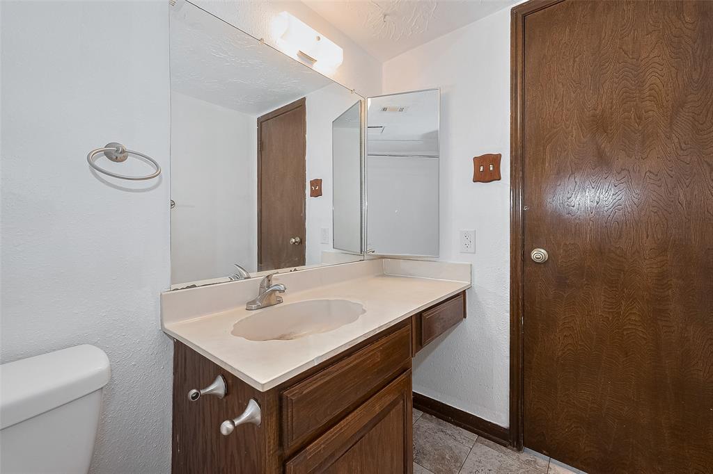 19747 Burle Oaks Court, Humble, Texas image 25
